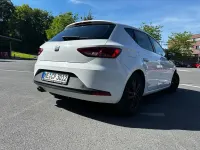 Używany Seat Leon FR 179 KM (131 kW) 2014 Biały Sedan/Limuzyna