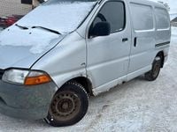 Gebraucht Toyota HiAce 88 PS (64 kW) 2003 Silber Van / Kleinbus