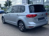 Gebraucht VW Touran Comfortline 150 PS (110 kW) 2025 Oyster silver metallic Van / Kleinbus