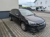 Gebraucht Opel Astra 110 PS (80 kW) 2014 Schwarz Kombi