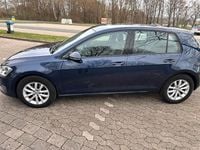 Second-hand VW Golf VII 110 CP (80 kW) 2015 Albastru Hatchback