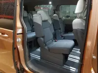 Gebraucht VW Multivan 150 PS (110 kW) 2024 Copper bronze metallic Van / Kleinbus
