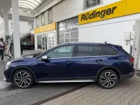 Gebraucht VW Golf Alltrack 200 PS (147 kW) 2022 Blau Kombi