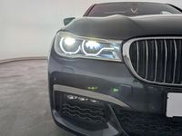 Gebraucht BMW 750L Executive 400 PS (294 kW) 2018 Singapurgrau Limousine