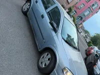Używany Opel Astra 101 KM (74 kW) 2002 Srebrny Sedan/Limuzyna