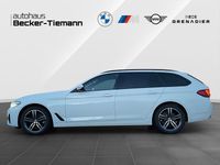 Gebraucht BMW 520 Sport Line 190 PS (139 kW) 2022 Weiß Limousine