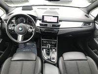 Gebraucht BMW 220 Gran Tourer M Sport 190 PS (139 kW) 2020 Weiß Van / Kleinbus