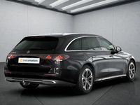 Gebraucht Mercedes E300 197 PS (144 kW) 2025 Schwarz Kombi