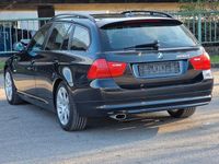 Gebraucht BMW 320 Comfort Edition 177 PS (130 kW) 2010 Schwarz Kombi