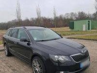 Gebraucht Skoda Superb 170 PS (125 kW) 2014 Schwarz Kombi