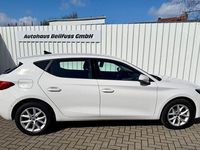 Gebraucht Seat Leon Style 90 PS (66 kW) 2022 Weiß Limousine