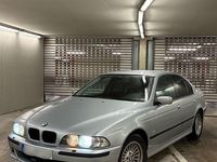 Gebraucht BMW 528 193 PS (141 kW) 1998 Silber Limousine