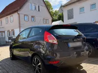 Gebraucht Ford Fiesta 60 PS (44 kW) 2015 Blau Kleinwagen