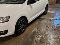 Gebraucht Skoda Rapid 90 PS (66 kW) 2014 Weiß Kleinwagen