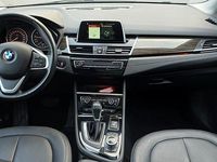 Gebraucht BMW 220 Luxury Line 192 PS (141 kW) 2018 Grau Kombi