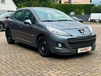 Gebraucht Peugeot 207 90 PS (66 kW) 2011 Grau Limousine