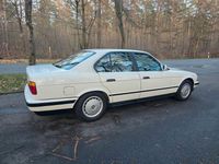 Gebraucht BMW 524 116 PS (85 kW) 1988 Weiß Limousine