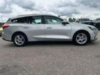 Gebraucht Ford Focus Cool & Connect 125 PS (91 kW) 2022 Silber Limousine