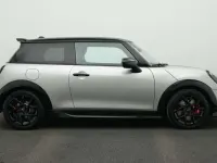 Używany Mini John Cooper Works 231 KM (169 kW) 2025 Szary Hatchback