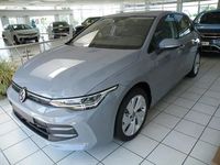 Gebraucht VW Golf VIII Goal 150 PS (110 kW) 2024 Mondsteingrau Limousine