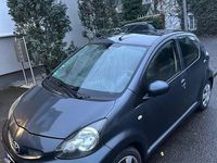 Gebraucht Toyota Aygo 68 PS (50 kW) 2006 Grau Kleinwagen