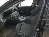 Gebraucht BMW 330 Sport Line 286 PS (210 kW) 2023 Schwarz uni Kombi