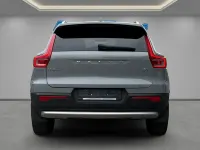 Gebraucht Volvo XC40 Core 163 PS (119 kW) 2023 Grau SUV
