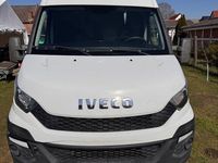 Używany Iveco Daily 145 KM (106 kW) 2015 Biały Sedan/Limuzyna