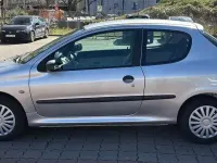 Gebraucht Peugeot 206 60 PS (44 kW) 2005 Silber Limousine