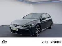 Gebraucht VW Golf VIII R-line 150 PS (110 kW) 2024 Grau Limousine