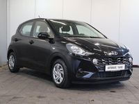 Gebraucht Hyundai i10 Select 67 PS (49 kW) 2023 Schwarz Kleinwagen