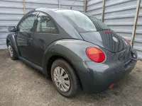 Gebraucht VW New Beetle Style 75 PS (55 kW) 2003 Grün (metallic) Kleinwagen