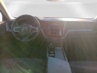 Gebraucht Volvo XC60 197 PS (144 kW) 2023 Grau (platinum grey / metallic) SUV