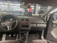 Gebraucht VW Touran Highline 140 PS (102 kW) 2012 Braun Van / Kleinbus