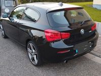 Gebraucht BMW 118 Advantage 136 PS (100 kW) 2017 Schwarz Kleinwagen
