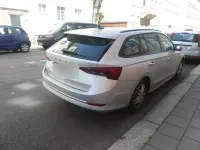 Gebraucht Skoda Octavia Clever 150 PS (110 kW) 2022 Silber (metallic) Kombi