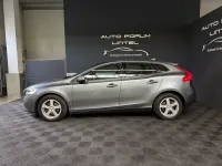 Gebraucht Volvo V40 Kinetic 152 PS (111 kW) 2017 Osmium grey metallic Limousine