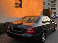 Gebraucht Mercedes E220 150 PS (110 kW) 2003 Schwarz Limousine