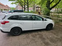 Gebraucht Ford Focus 116 PS (85 kW) 2011 Weiß Kombi