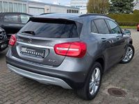 Gebraucht Mercedes GLA220 Style 170 PS (125 kW) 2015 Grau SUV