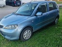 Usata Mazda 2 Active 80 CV (58 kW) 2006 Argento Utilitaria