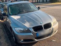 Gebraucht BMW 316 Exclusive 116 PS (85 kW) 2011 Grau Limousine