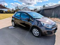 Używany Kia Rio 109 KM (80 kW) 2012 Brązowy Hatchback