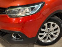 Gebraucht Renault Kadjar 131 PS (96 kW) 2016 Rot SUV