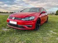 Gebraucht VW Golf VII Highline 131 PS (96 kW) 2019 Rot Limousine