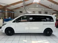 Gebraucht Mercedes V300 AMG line 237 PS (174 kW) 2022 Weiß Van / Kleinbus