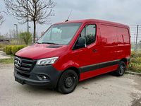 Używany Mercedes Sprinter 150 KM (110 kW) 2022 Czerwony Van