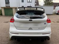 Gebraucht Ford Focus RS 460 PS (338 kW) 2017 Weiß Limousine