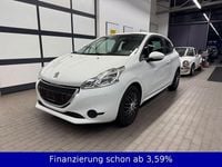 Gebraucht Peugeot 208 Active 82 PS (60 kW) 2015 Weiß Kleinwagen