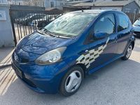 Gebraucht Toyota Aygo 60 PS (44 kW) 2008 Blau Kleinwagen